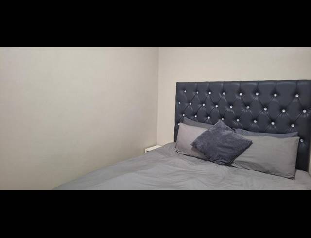 2 BEDROOM PROPERTY TO RENT IN FREELAND PARK